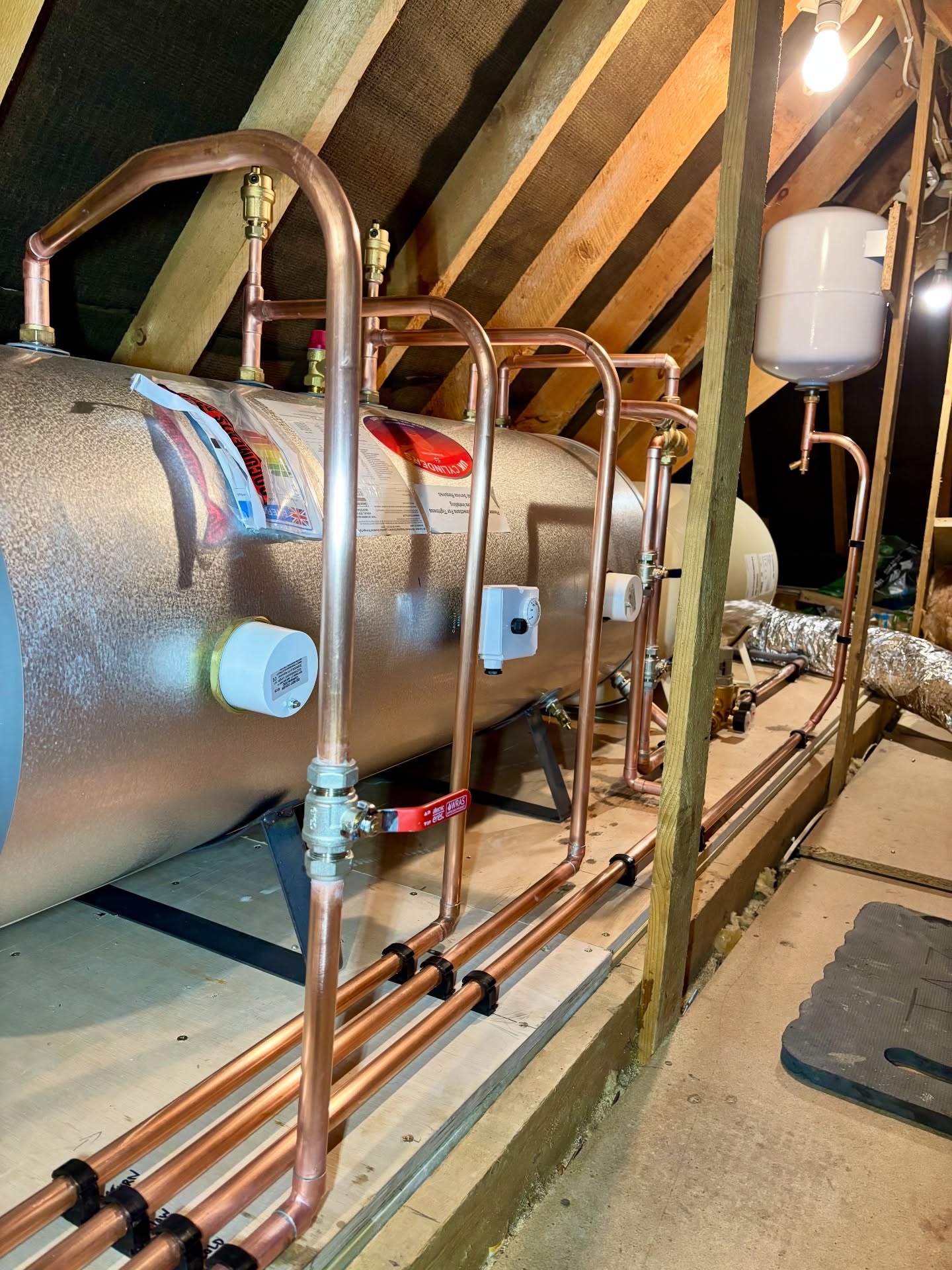 Unvented cylinder install in Beaconsfield